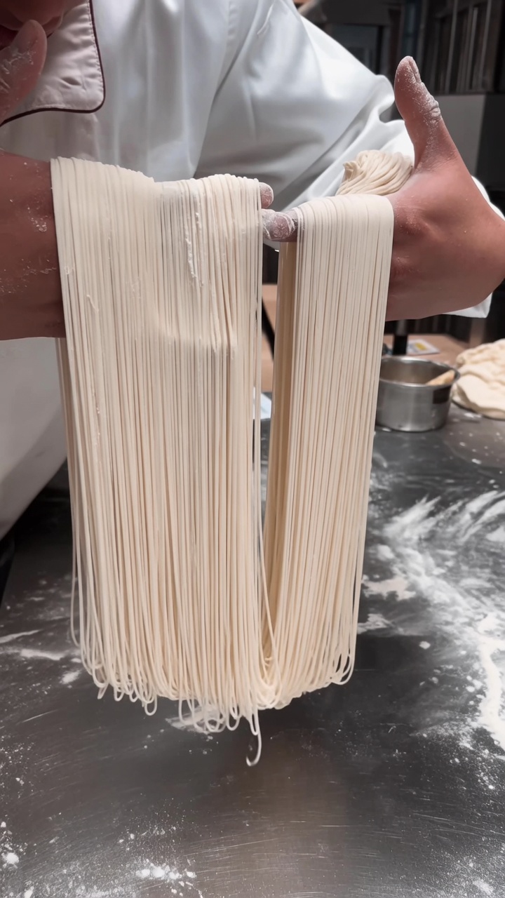 Authentic Salt and Alkaline Pulled Noodles (Shanxi Style)