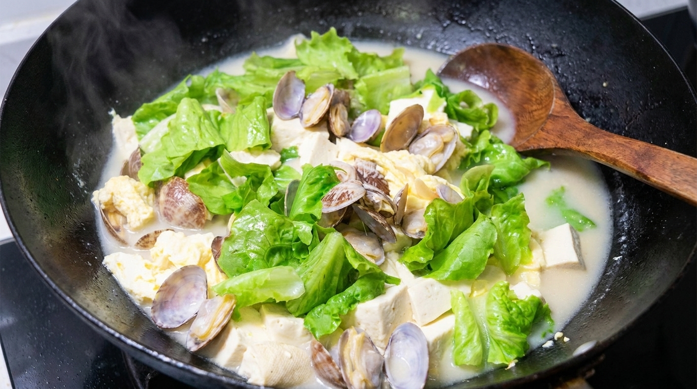Qingdao-Style Clam and Tofu Stew