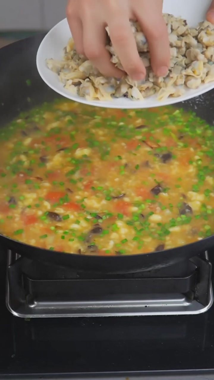 Traditional Clam Geda Soup (Clam Flour Nugget Soup)