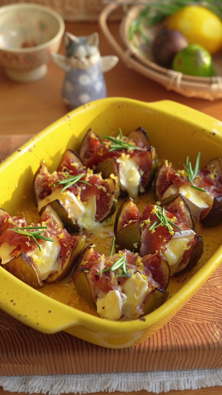 Grilled Ham and Brie Stuffed Figs