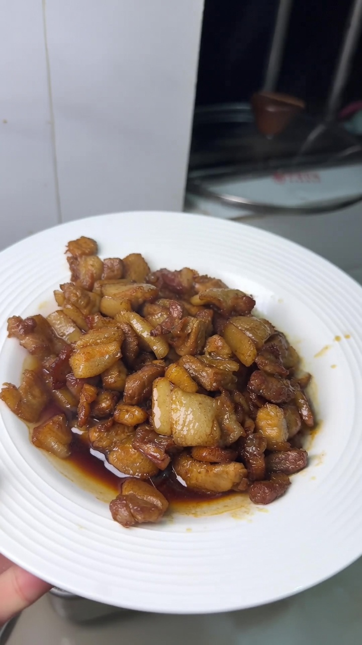 Savory Soy Sauce Stir-Fried Pork Belly