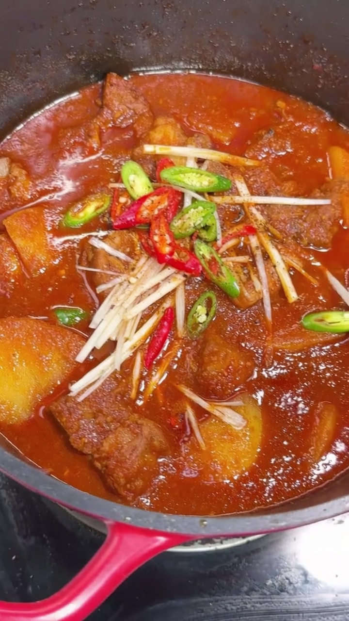 Korean Spicy Braised Pork Ribs (Maeun Galbijjim)
