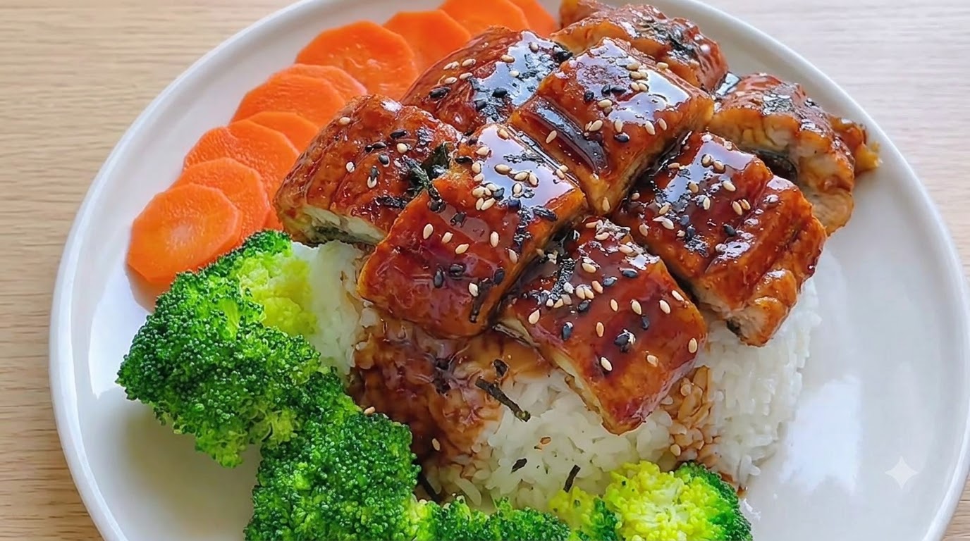 Quick & Easy Homemade Japanese Eel Rice Bowl (Unadon)