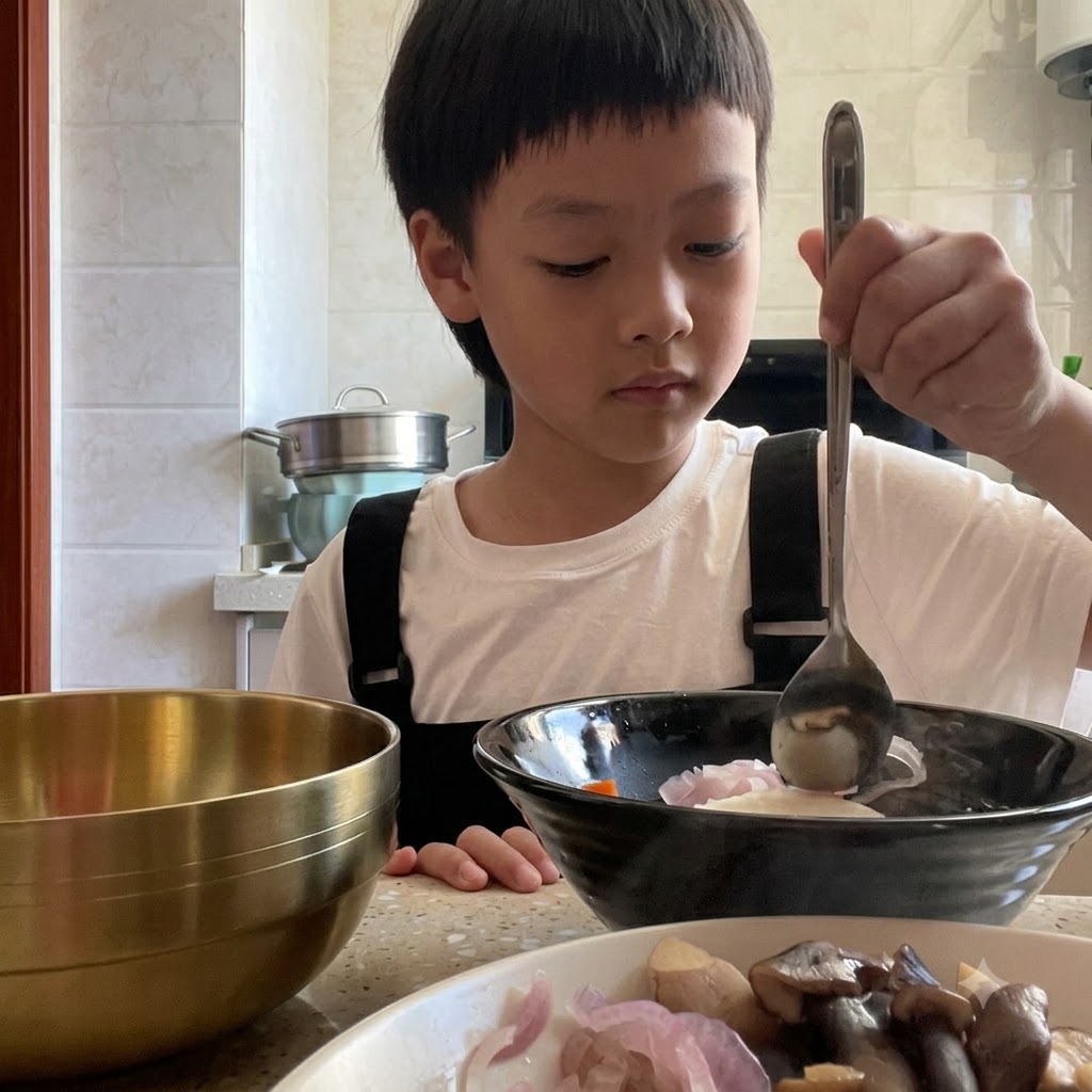 Teriyaki sauce being spooned and drizzled over the ingredients in a serving bowl.